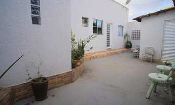 Imagem 2: Casa de 3 quartos para aluguel no Jardim América - Goiânia - GO