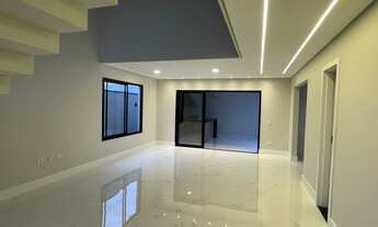 Imagem 2: Casa de condomínio para venda tem 230 metros quadrados com 3 quartos