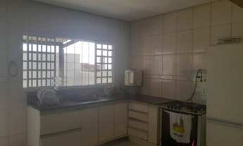 Imagem: Casa com 4 quartos à venda, 200 m² por