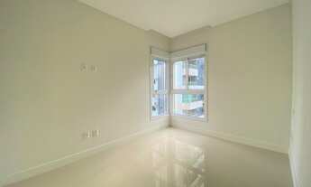 Imagem 7: Apartamento 4 suítes sendo 1 suíte master, 3 vagas de garagem! Novo no Centro!