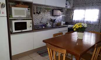 Imagem 6: Viamão - Casa Padrão - Florescente