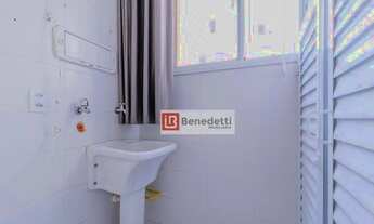 Imagem 6: Lindo apartamento, com 2 dormitórios e 1 vaga de garagem coberta, armários nos dormitórios