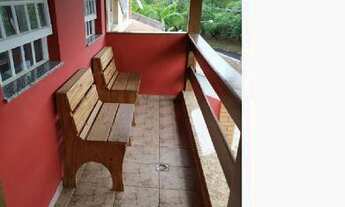 Imagem 7: Casa para venda possui 400 metros quadrados com 5 quartos