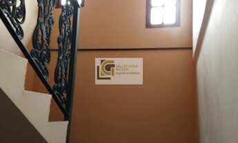 Imagem 2: Sobrado para venda tem 302 metros quadrados com 4 quartos