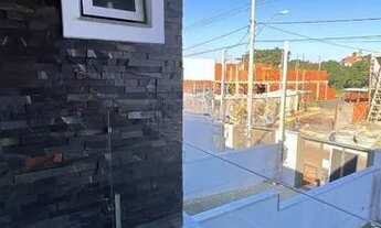 Imagem 7: Sobrado com 2 suítes, na Rua Silvio Luis Barbieri, localização exclusiva e cercado de casa