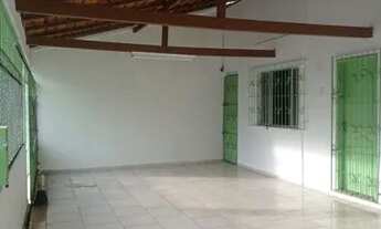 Imagem: Casa para venda tem 375 metros quadrados