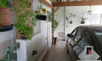 Imagem 4: 90 m² - 2 dormitórios, sala 2 ambientes, cozinha com armários, banheiro, lavand e quintal