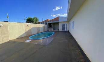 Imagem: CASA COM PISCINA À VENDA NO JD. CASA GRANDE