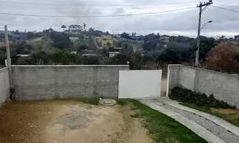 Imagem 4: Casa com 2 quartos com vaga para 5 carros