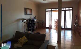 Imagem 7: RIBEIRÃO PRETO - Casa Padrão - JARDIM CALIFÓRNIA