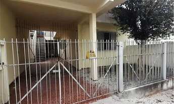 Imagem 2: Alugue já uma casa com 2 dormitórios, 1 suíte e vaga coberta!