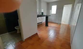 Imagem 6: Sobrado para aluguel possui 80 metros quadrados com 2 quartos em Camacã - Itapetinga - Ba