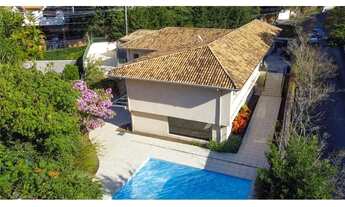 Imagem 4: Localizada em rua fechada com Guarita! 4 suítes! Piscina! 4 Vagas! Real Parque!