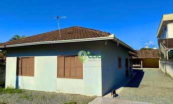 Imagem: Casa plana em ótima localização à venda