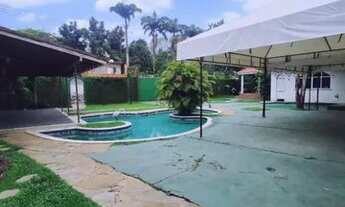 Imagem 4: Casarão com Piscina na Alameda Dom Jorge na Aug Motenegro Próx Ville Laguna 880m² 3 Suítes