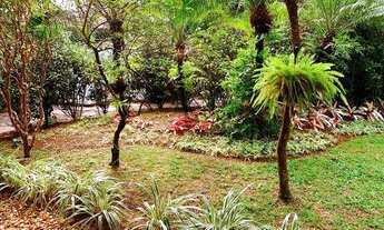 Imagem 3: CONDOMÍNIO MALIBÚ - CASA NOVINHA, COM EXTREMO BOM GOSTO, 6 SUITES, SENDO TERREÁ. VENHA VIS