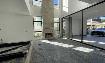 Imagem: Casa de condomínio, alto padrão, sobrado