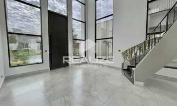 Imagem 3: Sobrado Mobiliado com 3 Suítes (sendo 1 Suíte Master) no Condomínio Terras Alpha 2 em Foz