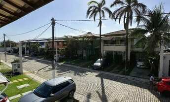 Imagem 3: Casa grande com 4/4 a poucos metros da praia