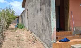 Imagem 2: Vendo casa com terreno grande!