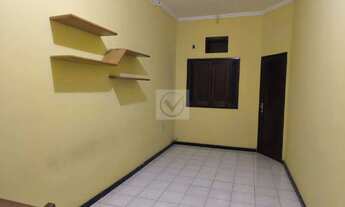 Imagem 6: Exclusivo em Ponto Estratégico: Versatilidade Residencial e Comercial com Área Gourmet de