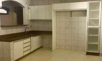 Imagem 5: APTO COM ARMÁRIOS - 200M² com 3Q(1SUITE) em Setor Marista