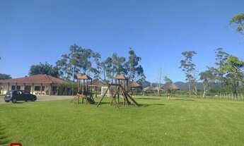 Imagem 5: Casa muito bem localizada na SC 401