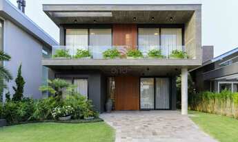 Imagem: Casa mobiliada com 5 suítes à venda, 322