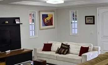 Imagem 5: Casa de Luxo com Piscina