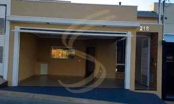 Imagem 2: Oportunidade no Villa Verde: Casa com 3 Dormitórios e Quintal