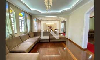 Imagem 2: Casa à Venda - Ouro Preto, 5 Quartos, 380 m2