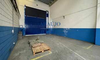 Imagem 4: Galpão Industrial para Locação em Americana-SP no Bairro Salto Grande 5 Salas, 4 Banheiros