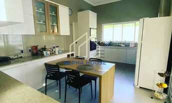 Imagem 4: Casa à venda, Vila Geny, Lorena, com quatro dormitórios sendo três suítes e piscina