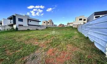 Imagem: Lote Jardins Capri com 283,65 m² - Quitado