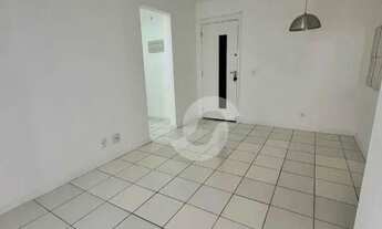 Imagem 3: Excelente oportunidade! Apartamento totalmente reformado, com 2 quartos, sendo 1 suíte, mu