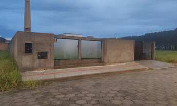 Imagem 2: Terreno murado com edícula em Araranguá