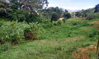 Imagem 3: Terreno totalmente plano e aproveitável