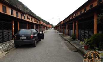 Imagem 2: Sobrado em condomínio fechado