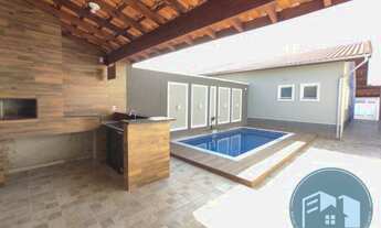 Imagem 6: Casa com piscina e área de churrasco, em Itanhaém