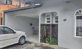 Imagem 2: Casa averbada com 3 dormitórios à venda, 190 m² por R$ 590.000 - Saguaçu - Joinville/SC