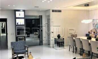 Imagem 6: APARTAMENTO no bairro Jardim com 234m², 4 quartos e 4 vagas