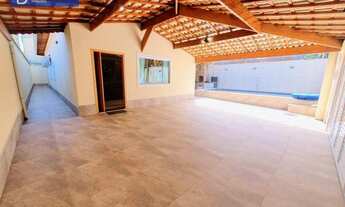 Imagem 3: Casa Mobiliada com 4 dormitórios com piscina à venda, 200 m² por R$ 1.200.000 - Balneário