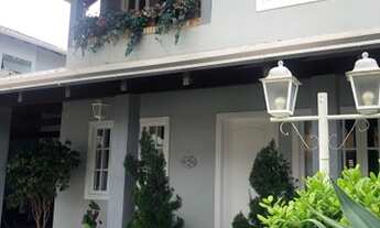 Imagem: Linda Casa na Praia dos Amores, 5 quartos