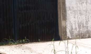 Imagem 7: Lote bem localizado, 100% murado sendo o muro bem alto, pronto par construir