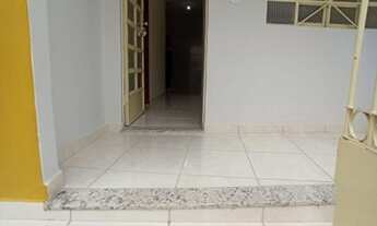 Imagem 3: Casa, 02 quartos, sala, cozinha, varanda, área de serviço, vaga garagem para moto