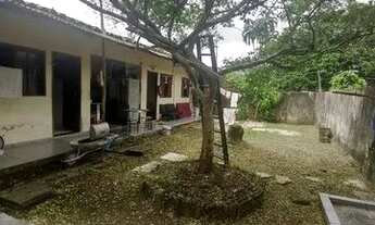 Imagem 2: Barato, Júlia Seffer, Casa com 3/4 sendo 1 suíte mais 2 Kitnets atrás, 525 m² de terreno