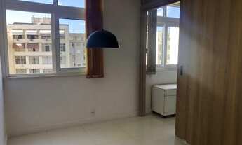 Imagem 2: Apartamento para venda com 80 metros quadrados com 2 quartos em Copacabana - Rio de Janeir