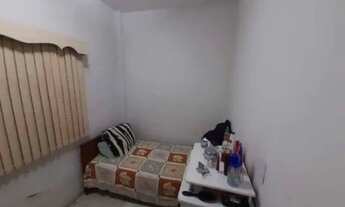 Imagem 2: Alugo excelente casa no centro de Comendador Soares