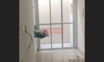 Imagem 2: Linda kitnet 1 suite com cama, armario embutido, area de ser compartilhada. Oportunidade