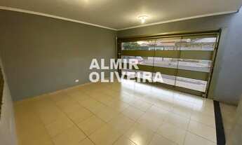 Imagem 2: MX - Casa térrea - Jardim Santa Lúcia - 3 Dormitórios (1 suíte) - Área de churrasco - 2 Va